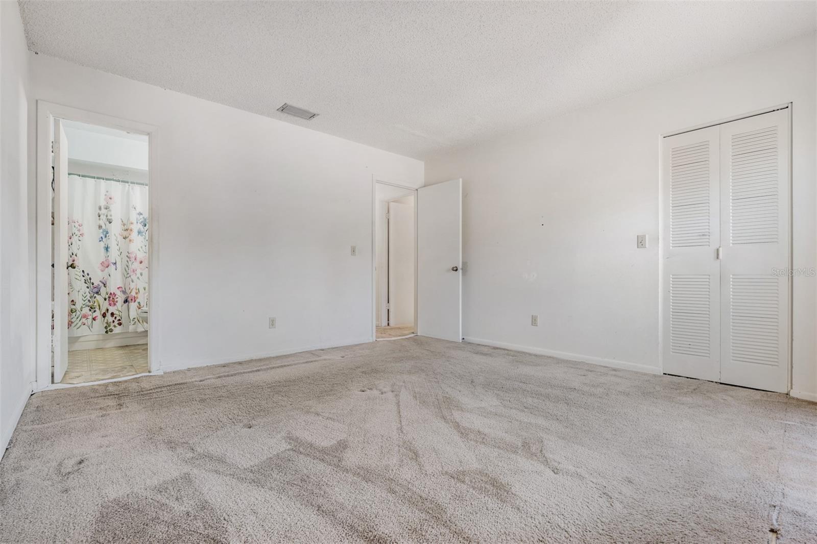 10313 PARKCREST DR