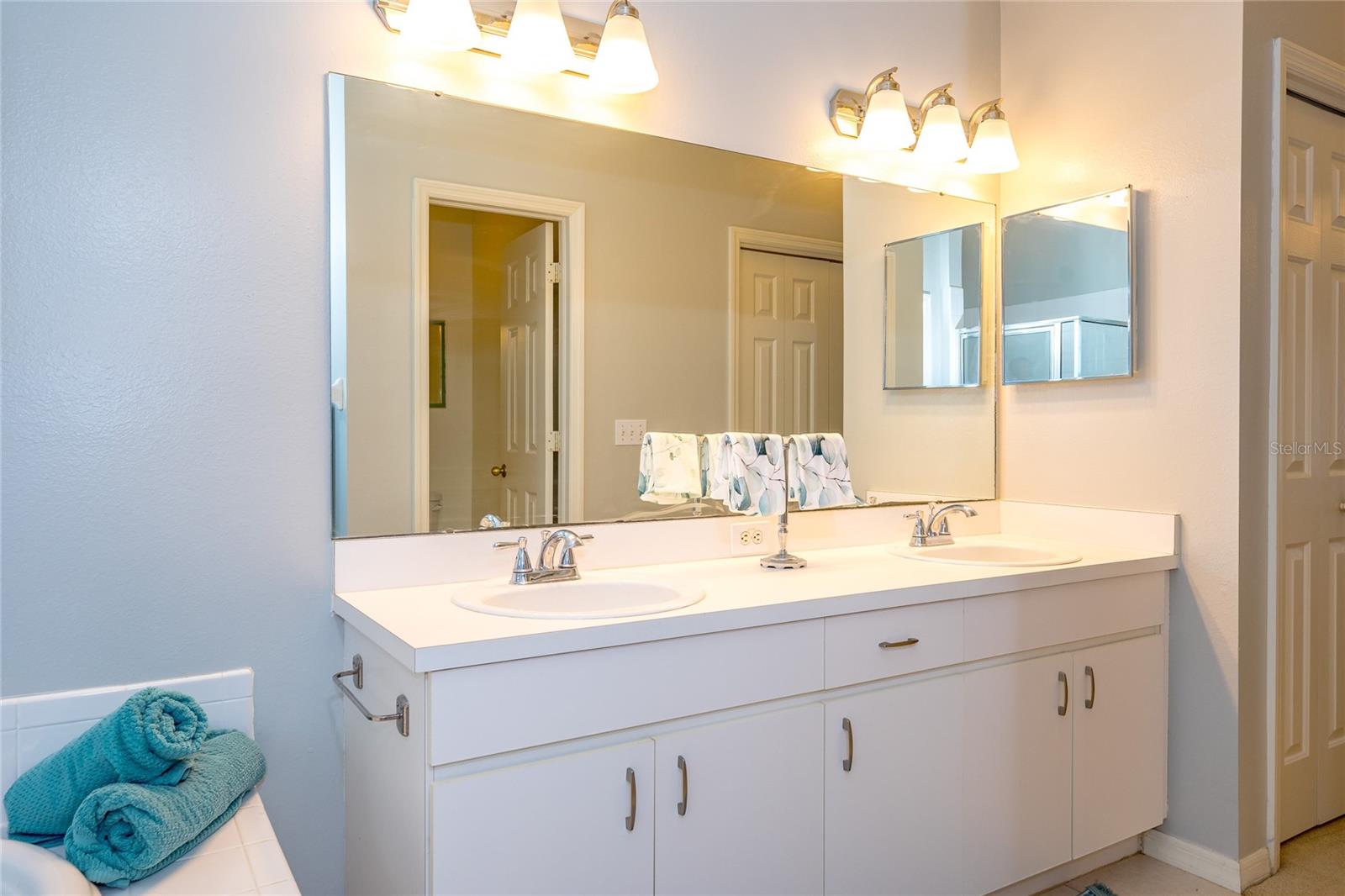 22524 WILLOW LAKES DR