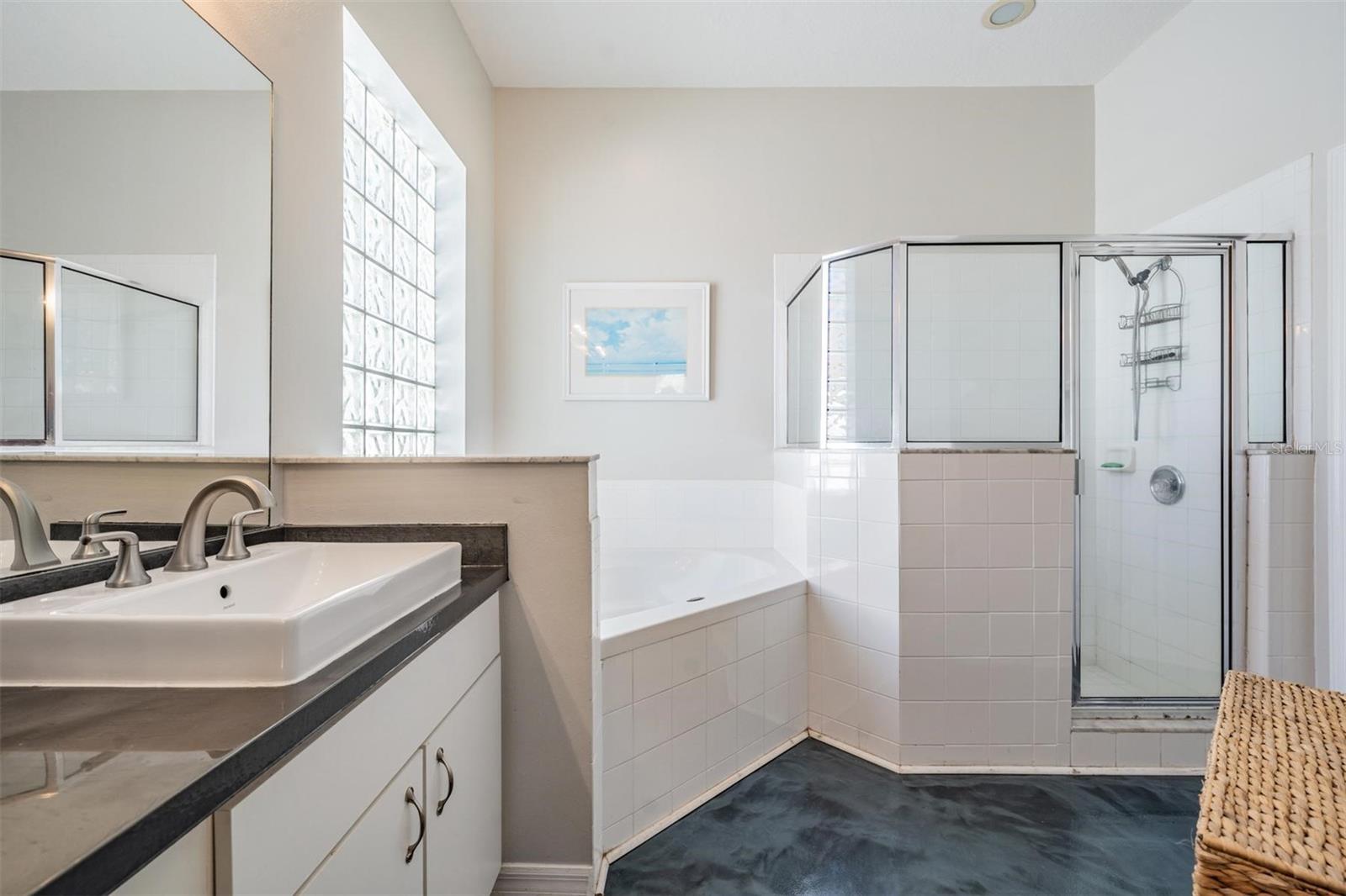 29646 FOREST GLEN DR