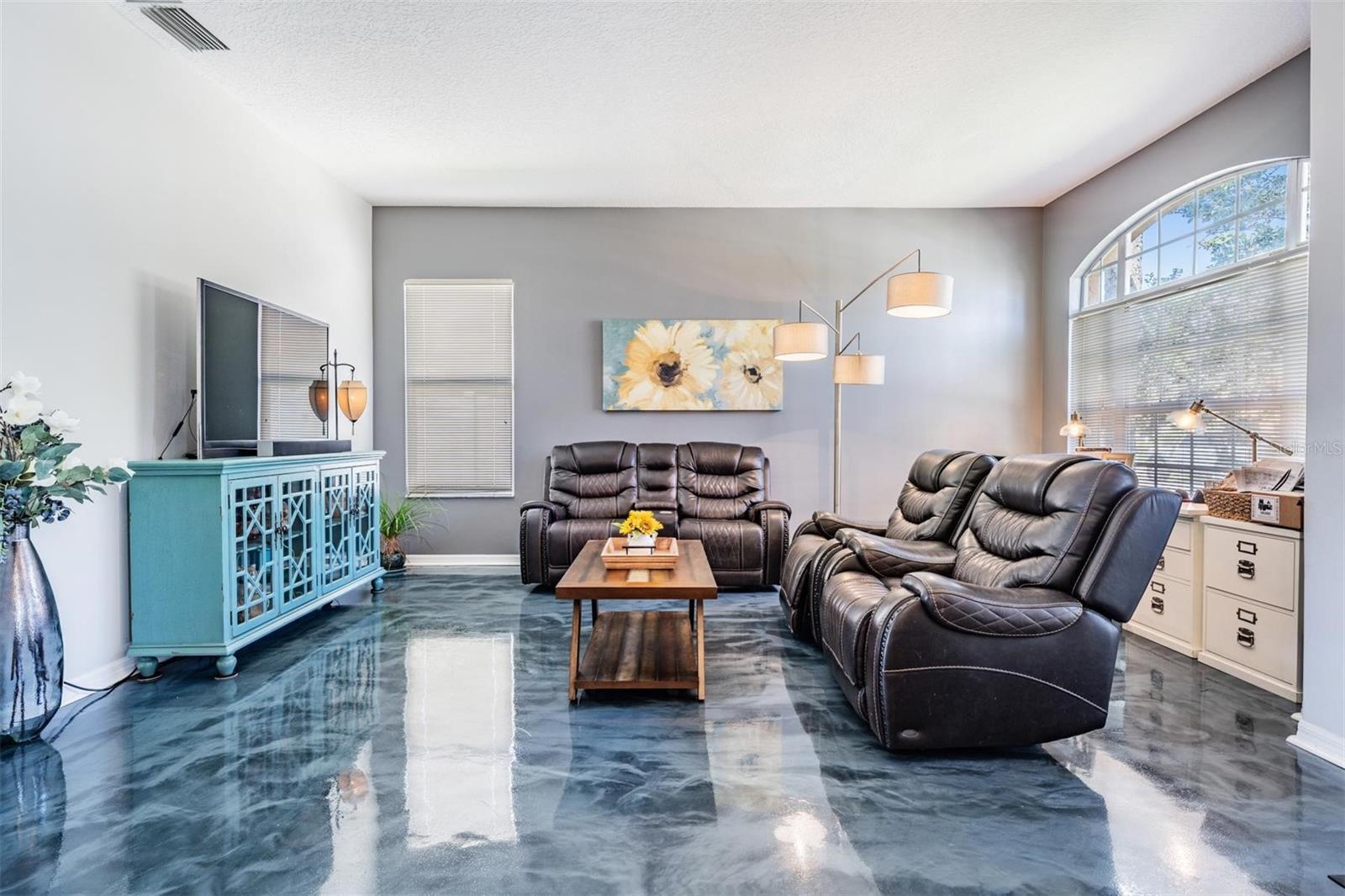 29646 FOREST GLEN DR