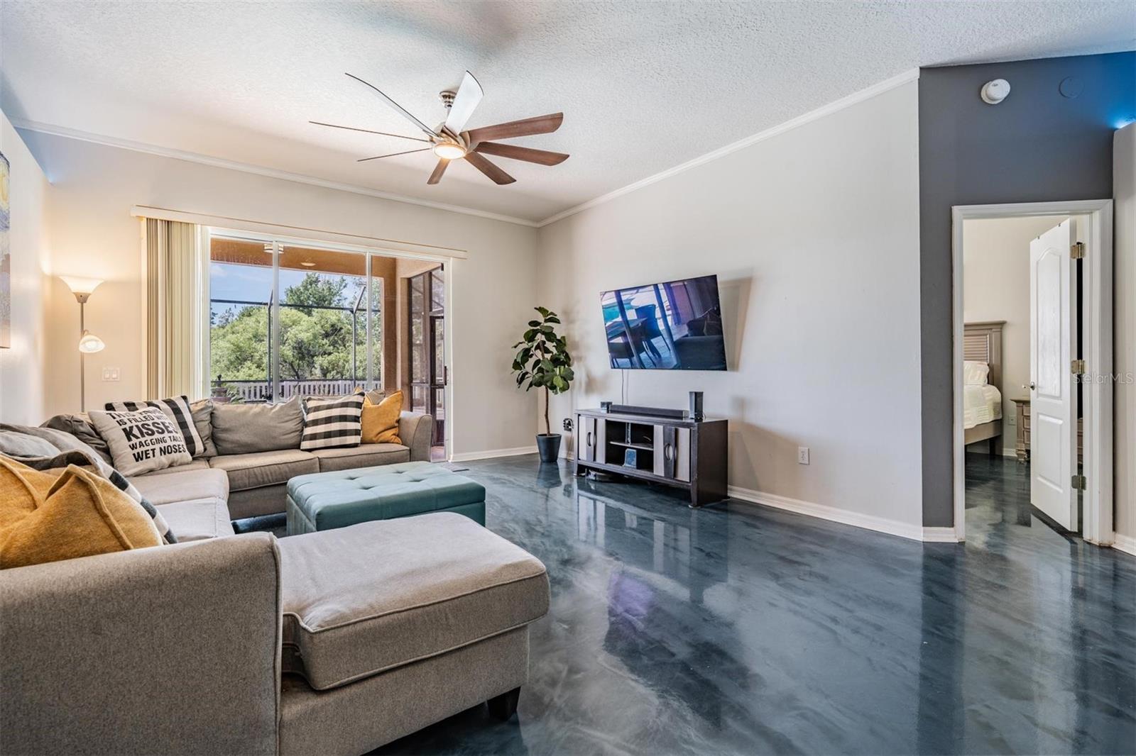 29646 FOREST GLEN DR