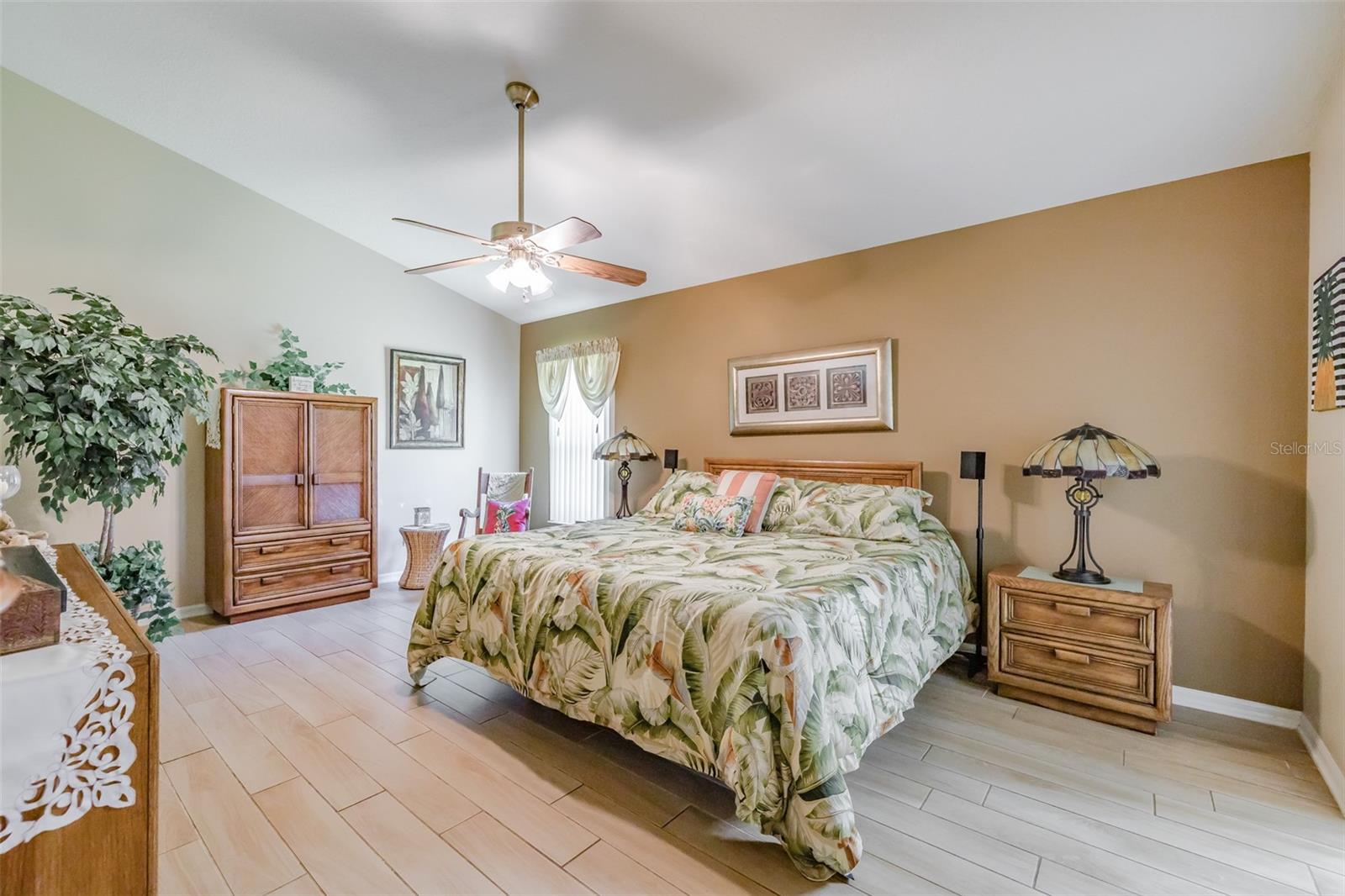 7532 REGENTS GARDEN WAY