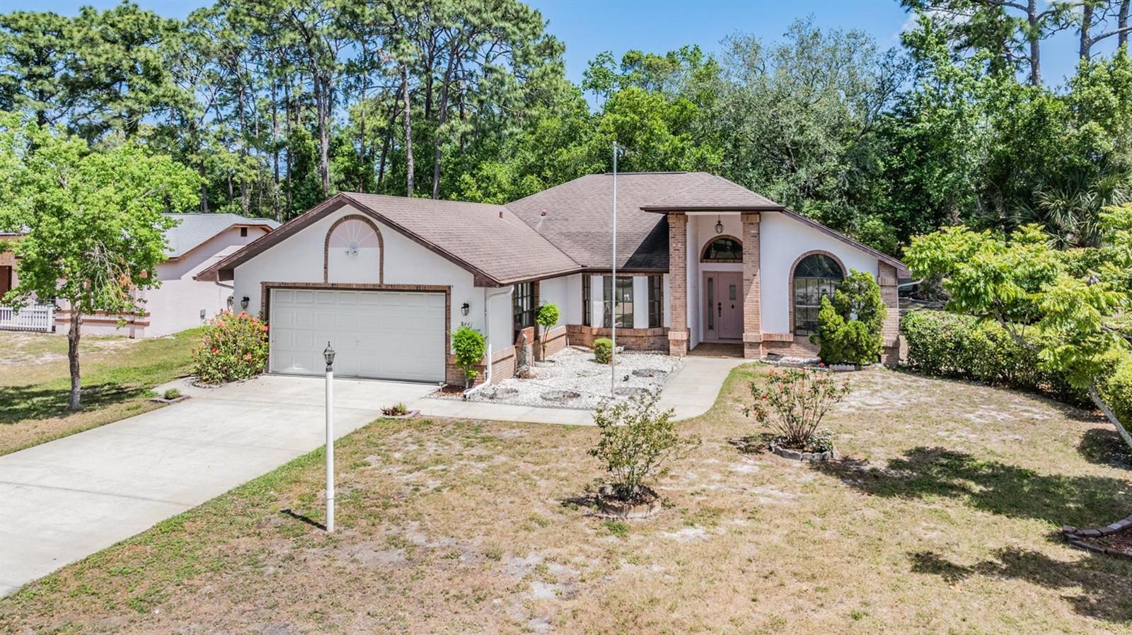 8441 DUNNELLON RD