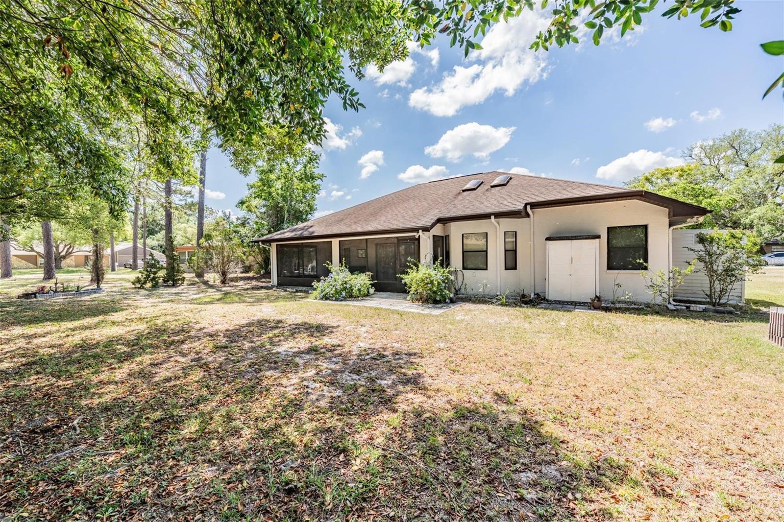 8441 DUNNELLON RD