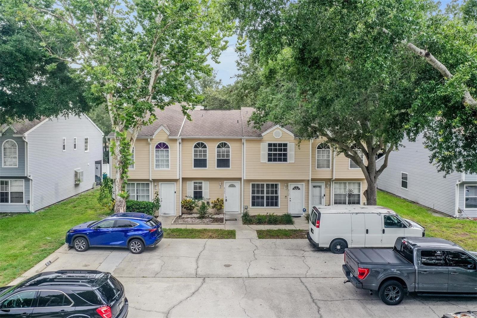 8535 J R MANOR DR