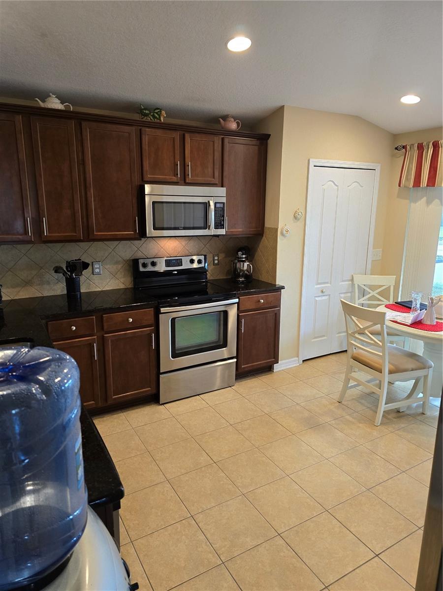 12349 FIELD POINT WAY