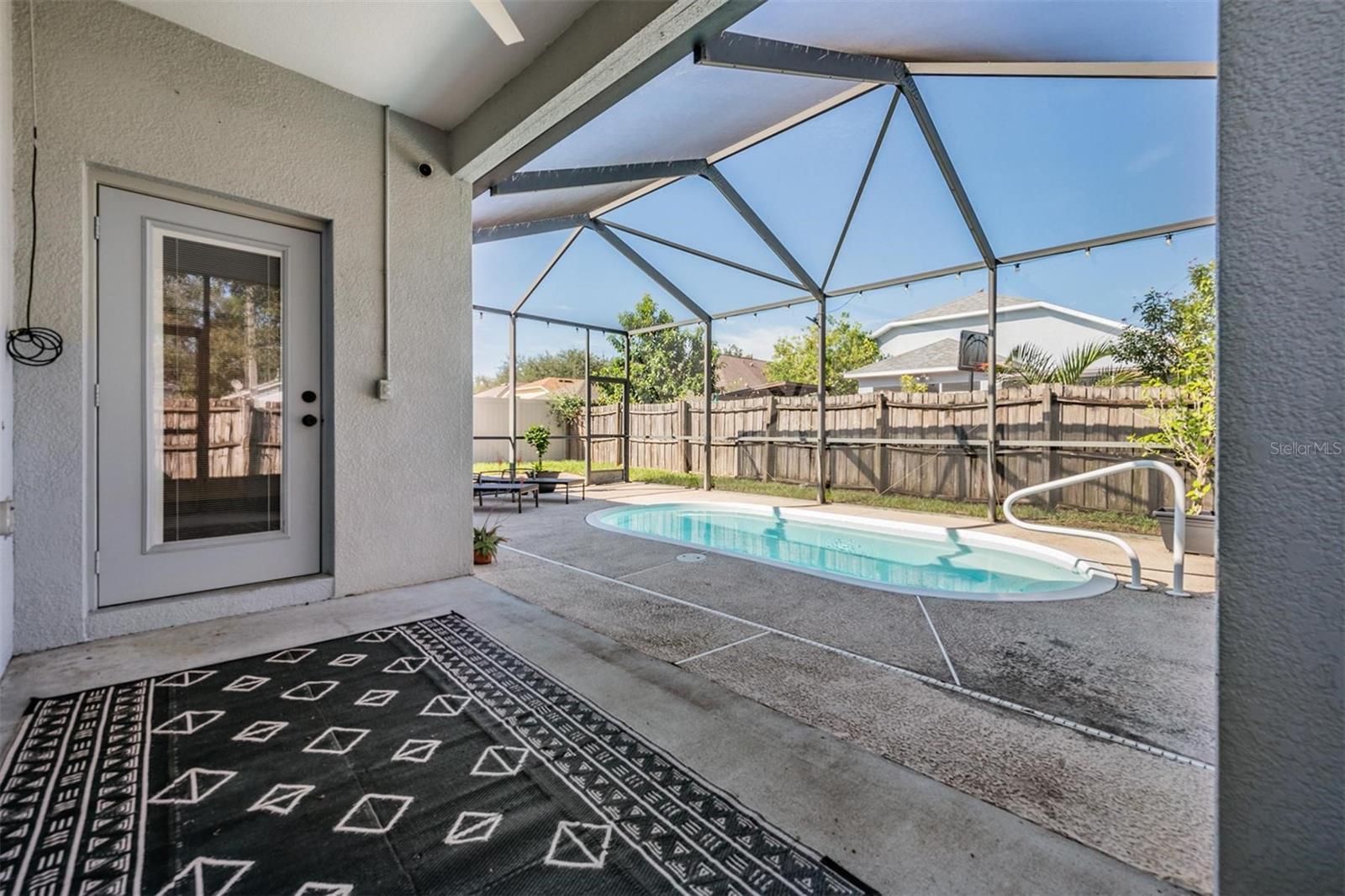 7801 MONARCH GARDEN CIR