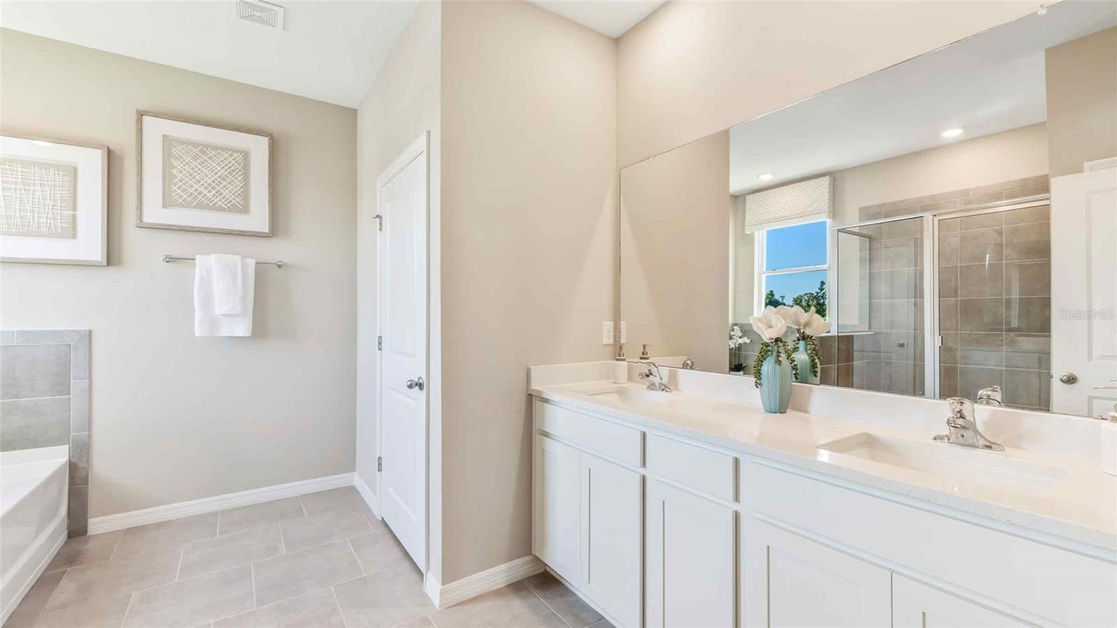 3548 THISTLE BANK CT