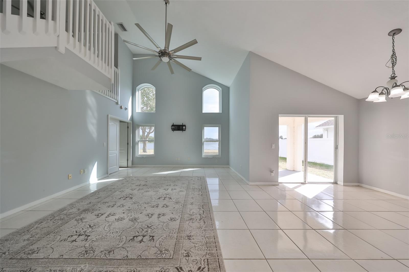8111 TAR HOLLOW DR