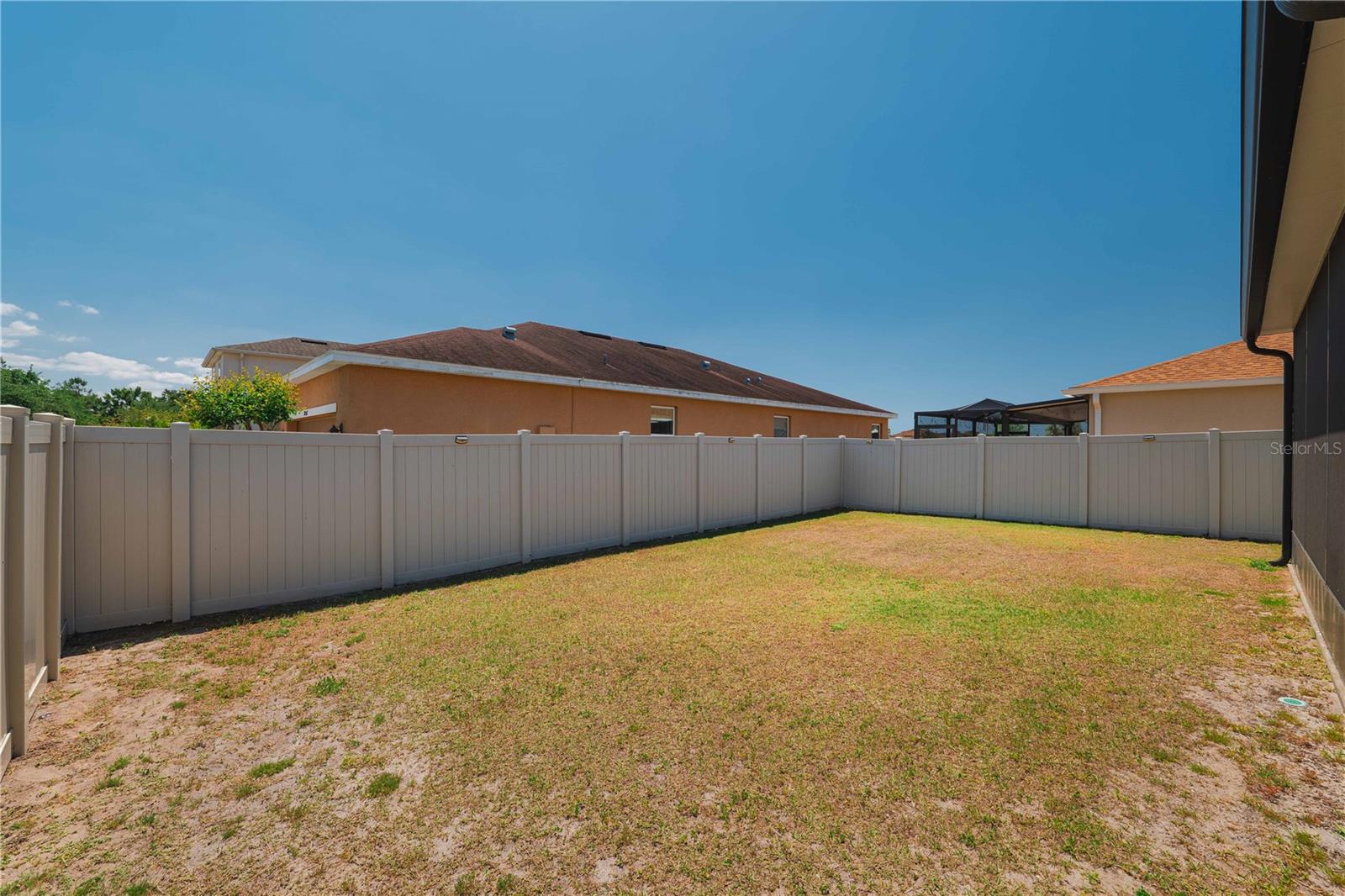 10645 LAGUNA PLAINS DR