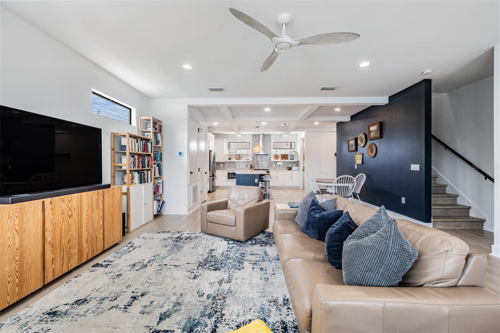 6904 S MACDILL AVE #1