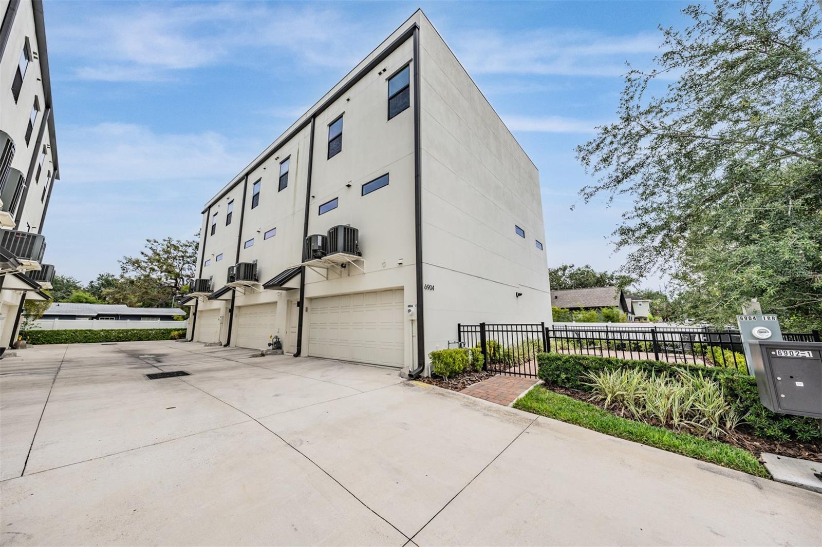 6904 S MACDILL AVE #1