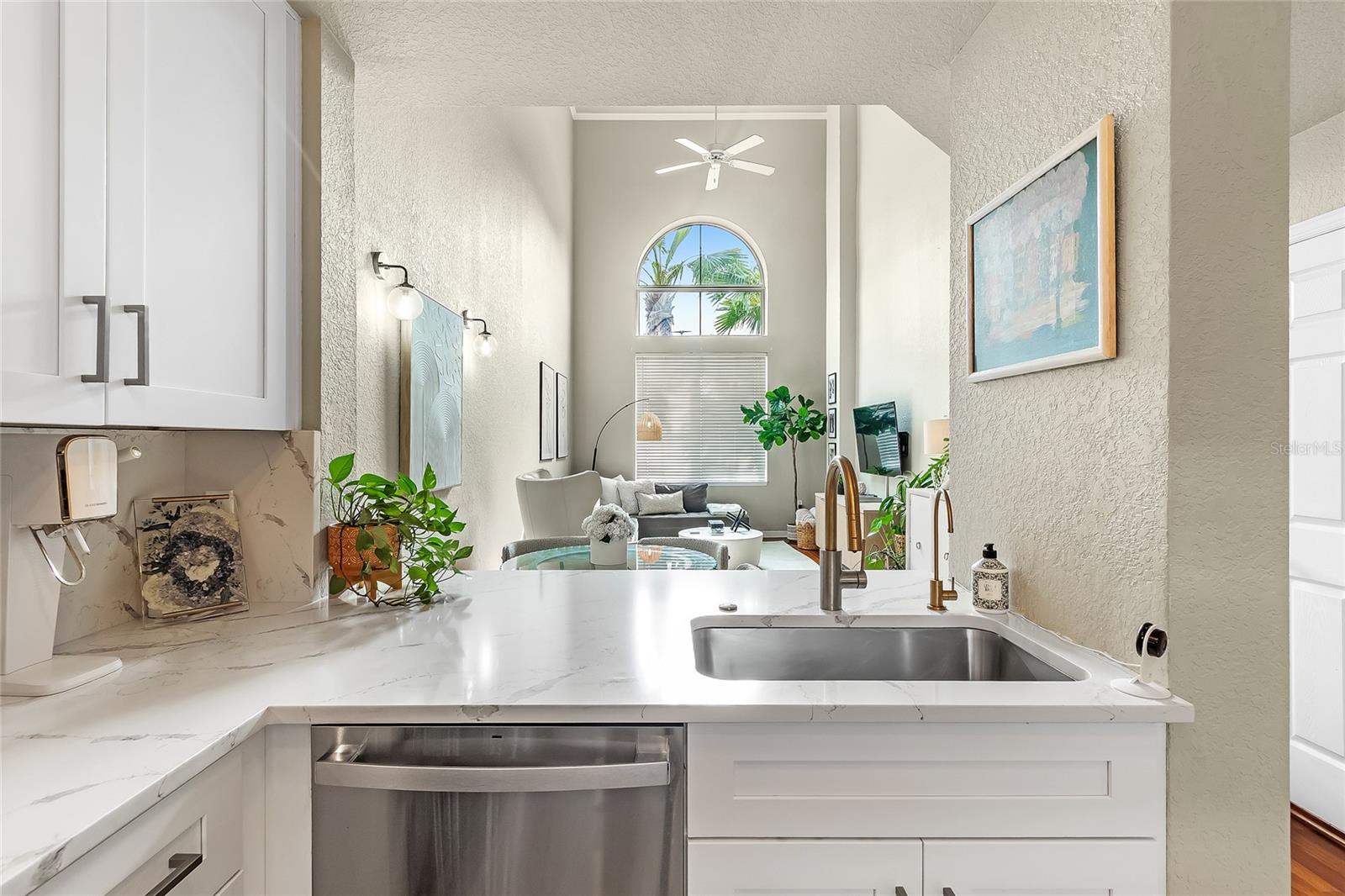 700 S HARBOUR ISLAND BLVD #105