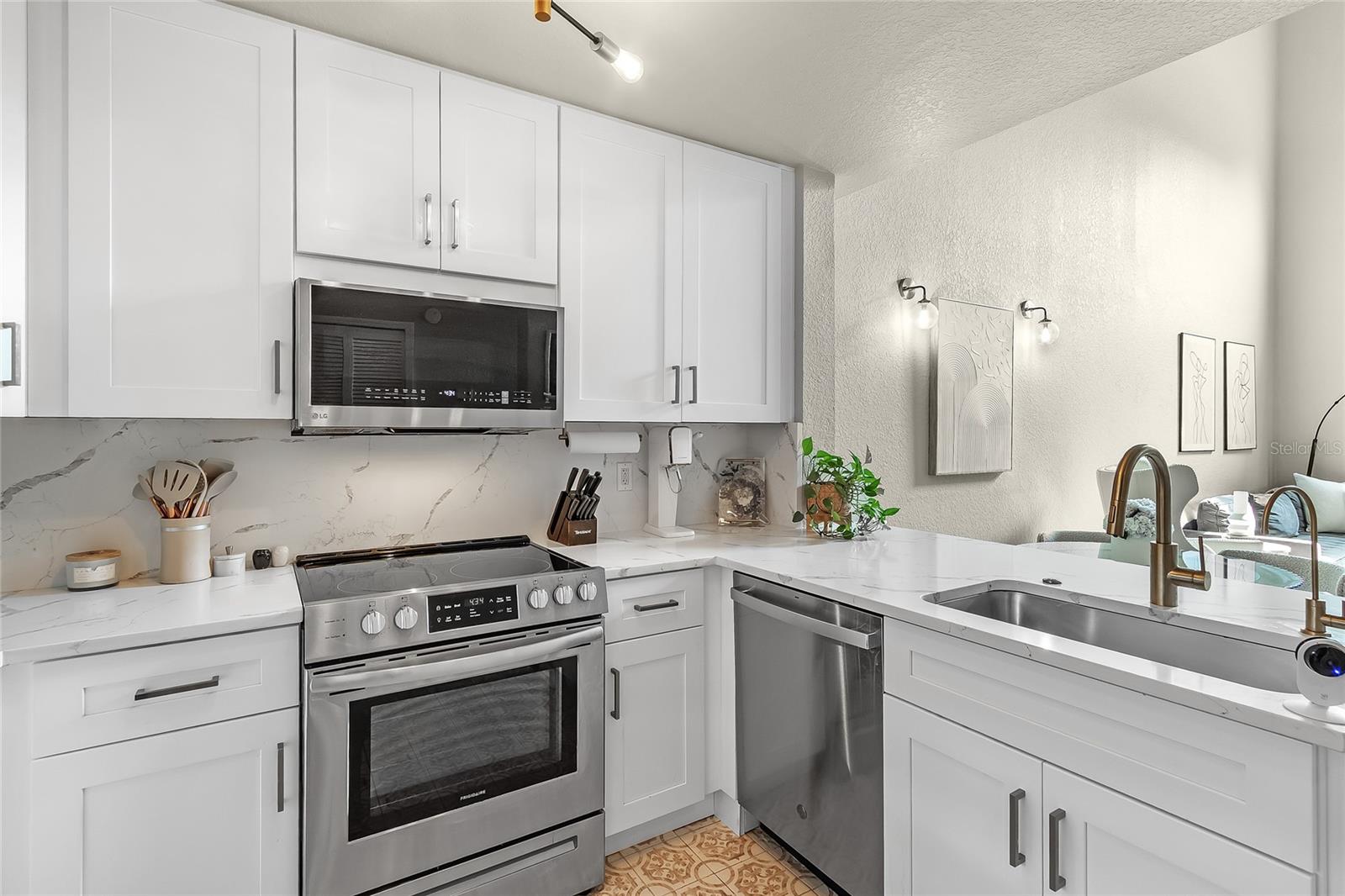 700 S HARBOUR ISLAND BLVD #105