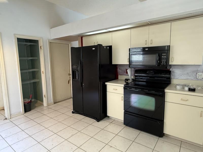 10811 CANDLIN CT
