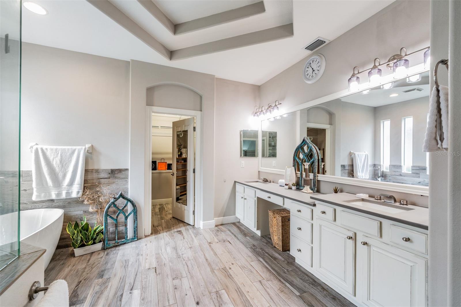 15208 WIND WHISPER DR