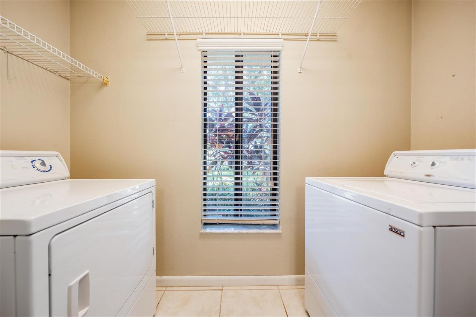 2326 FORREST CREST CIR