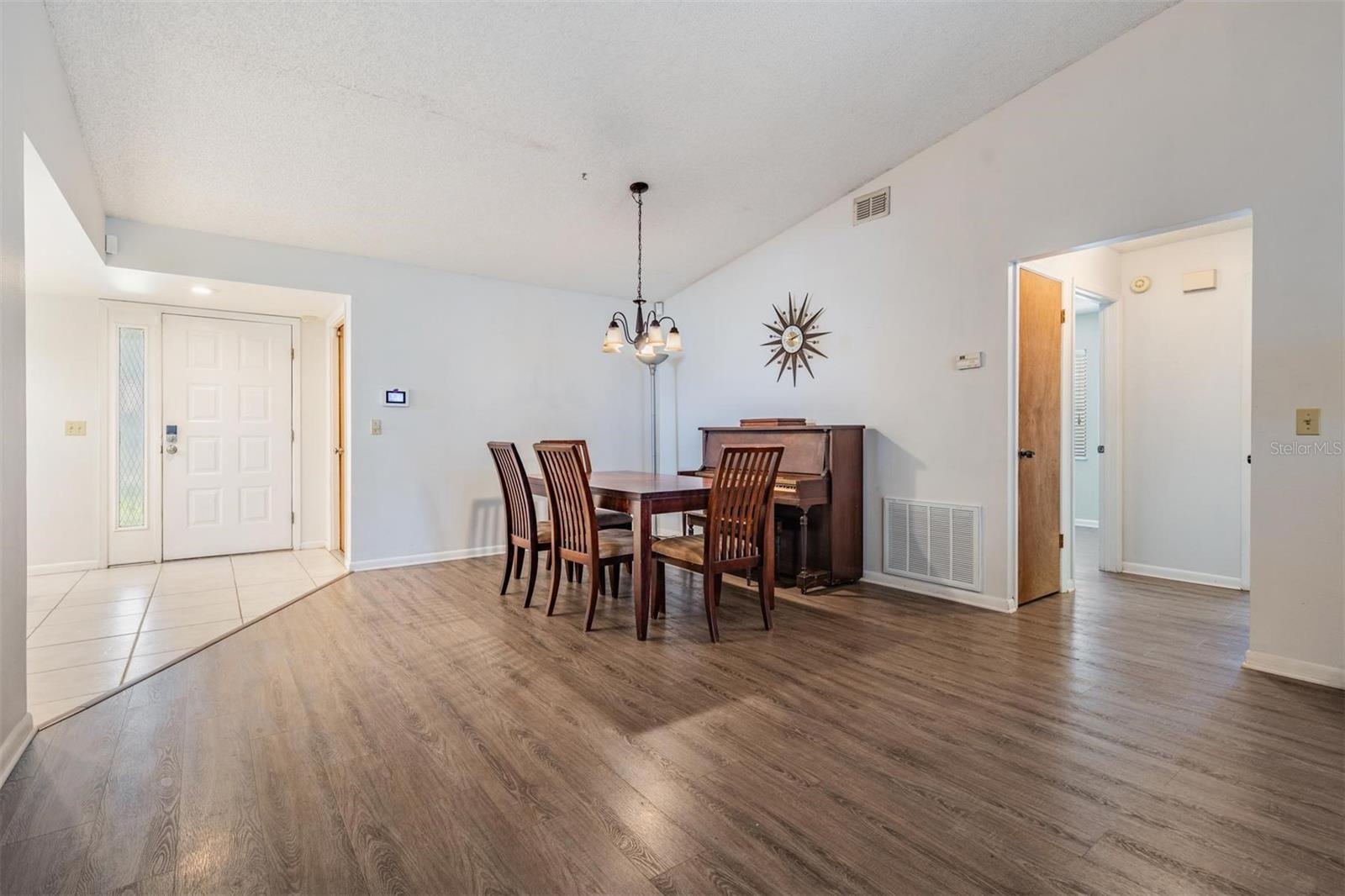 2326 FORREST CREST CIR