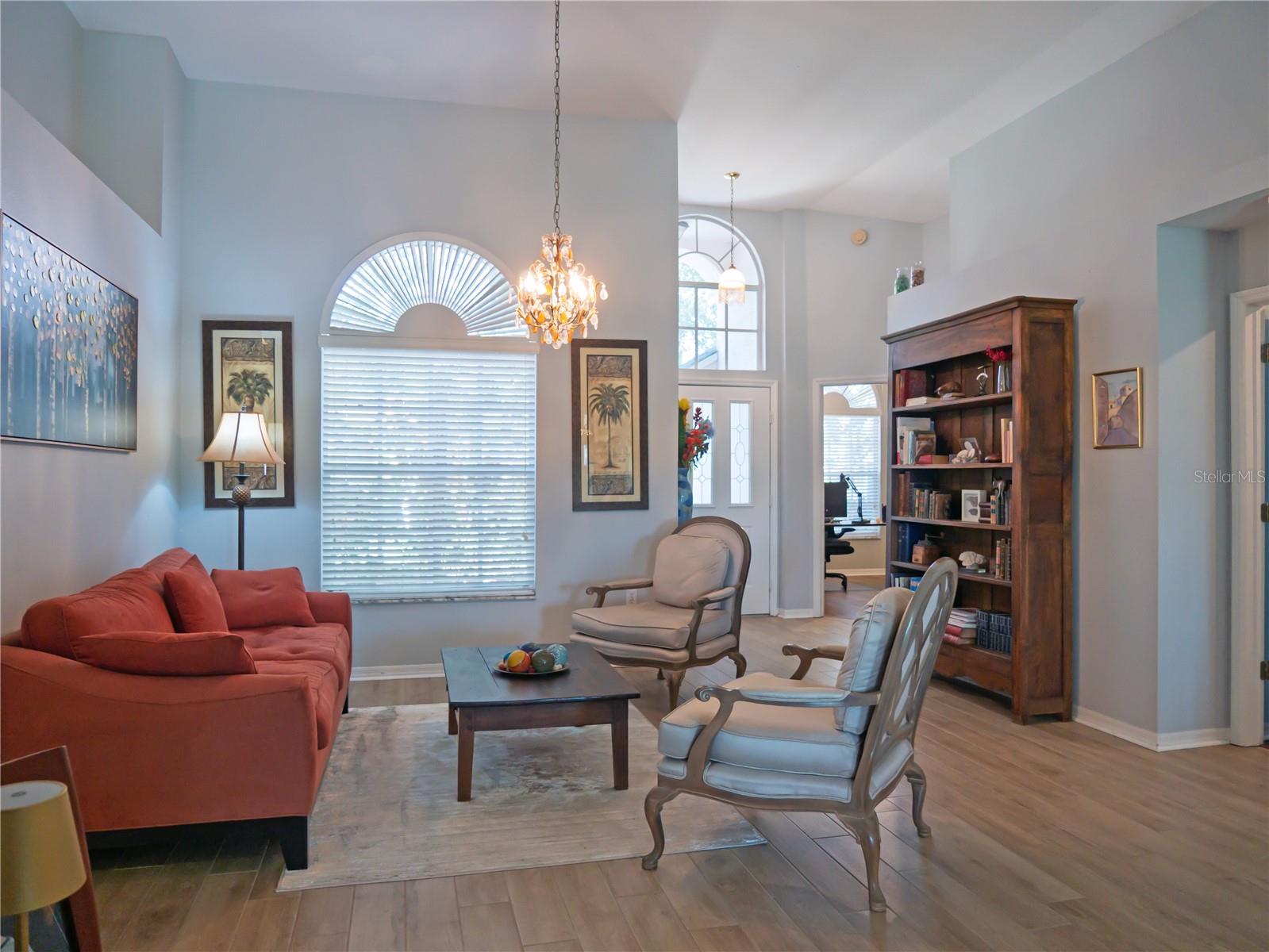 16517 LAKE HEATHER DR