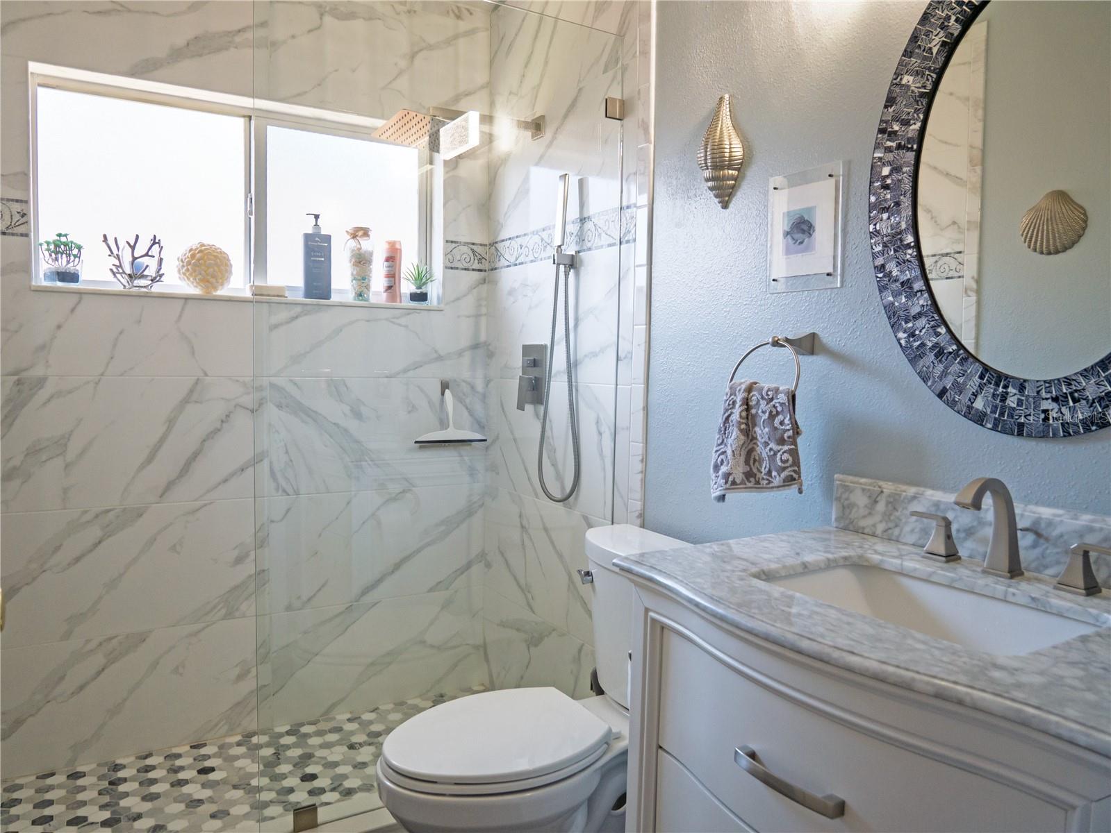 16517 LAKE HEATHER DR