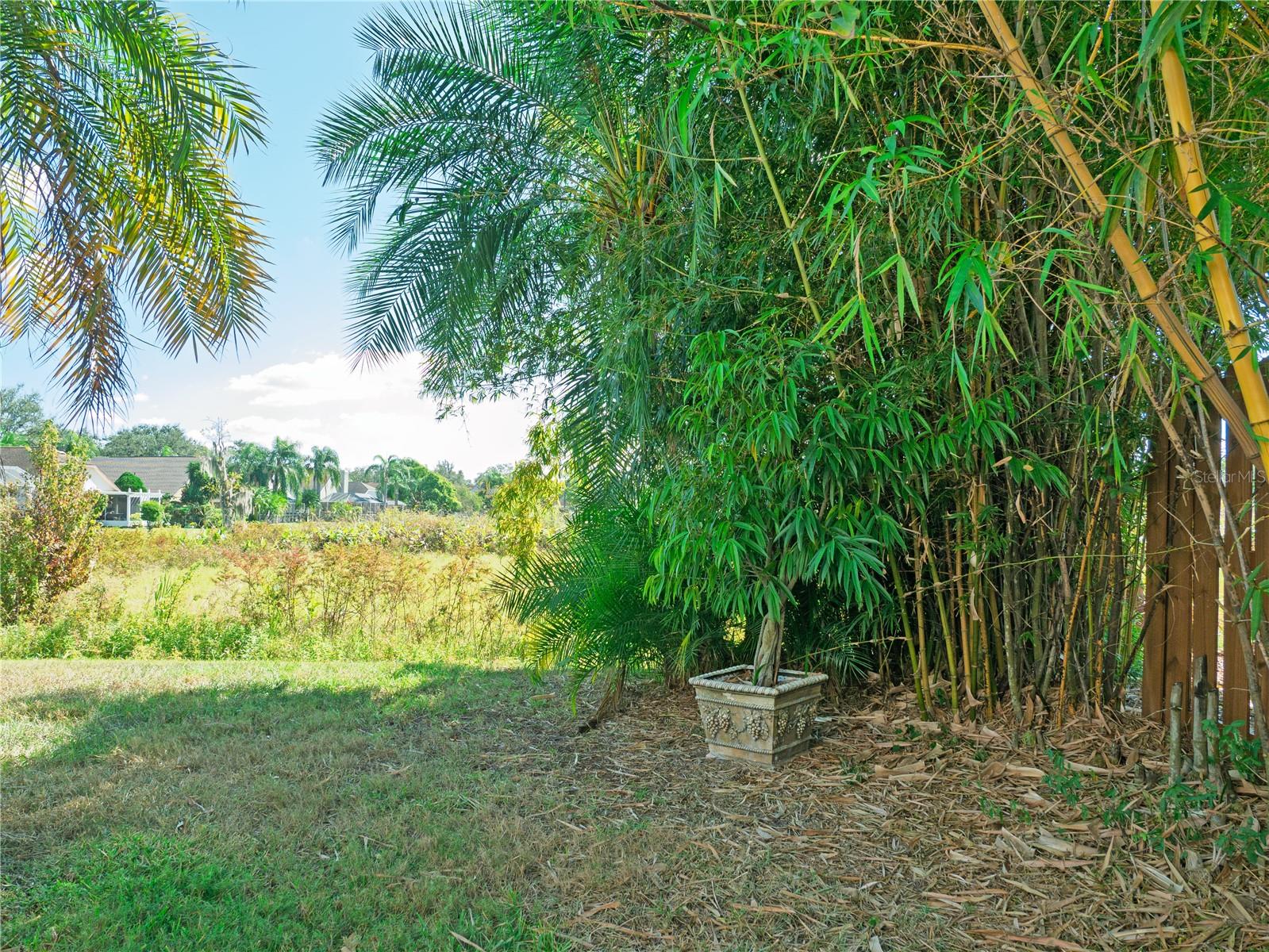 16517 LAKE HEATHER DR