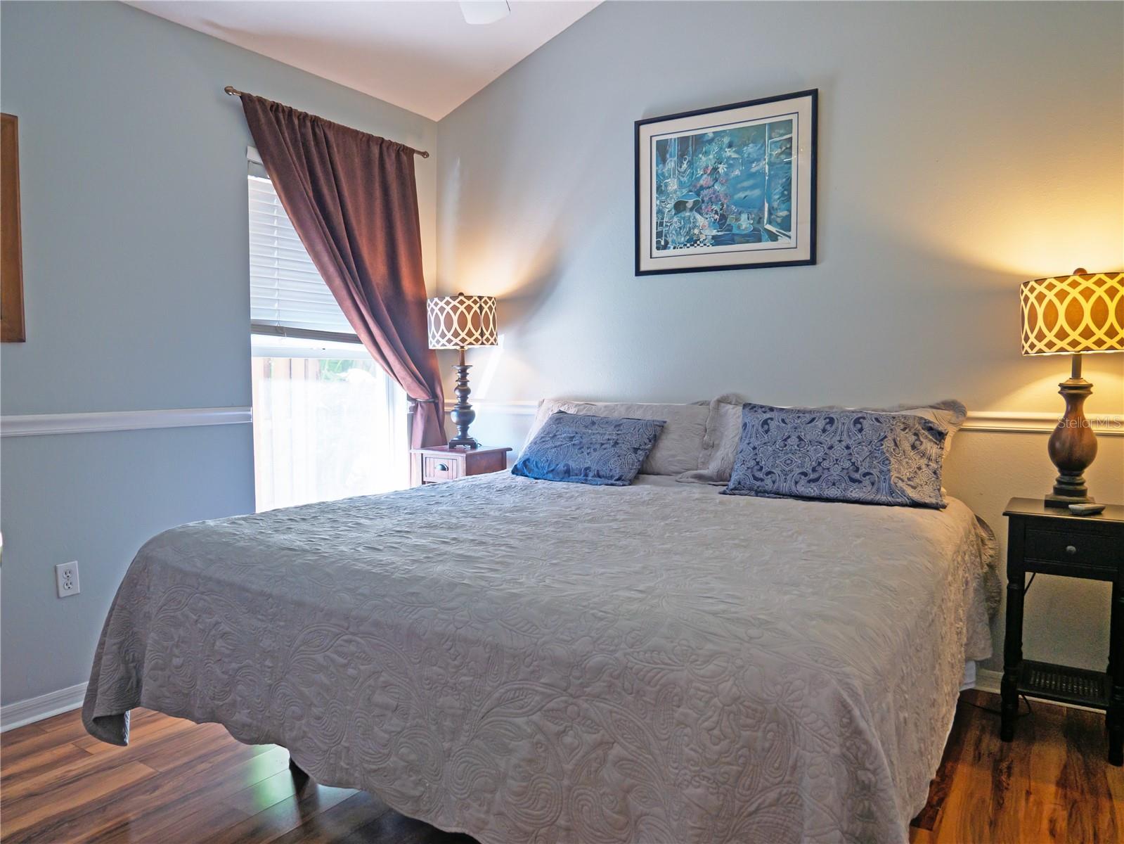 16517 LAKE HEATHER DR