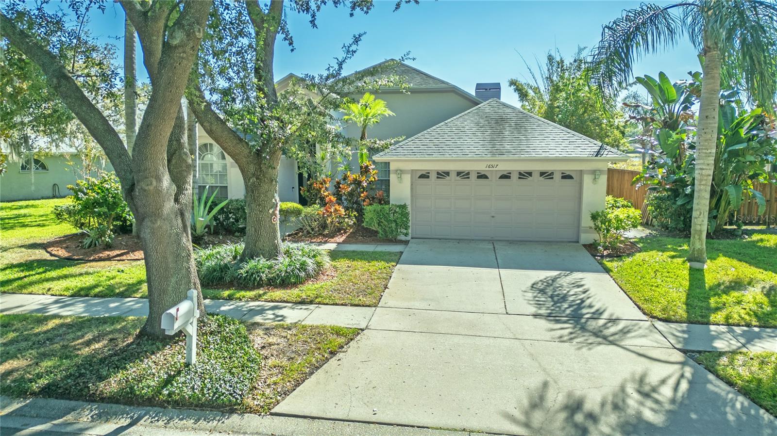 16517 LAKE HEATHER DR