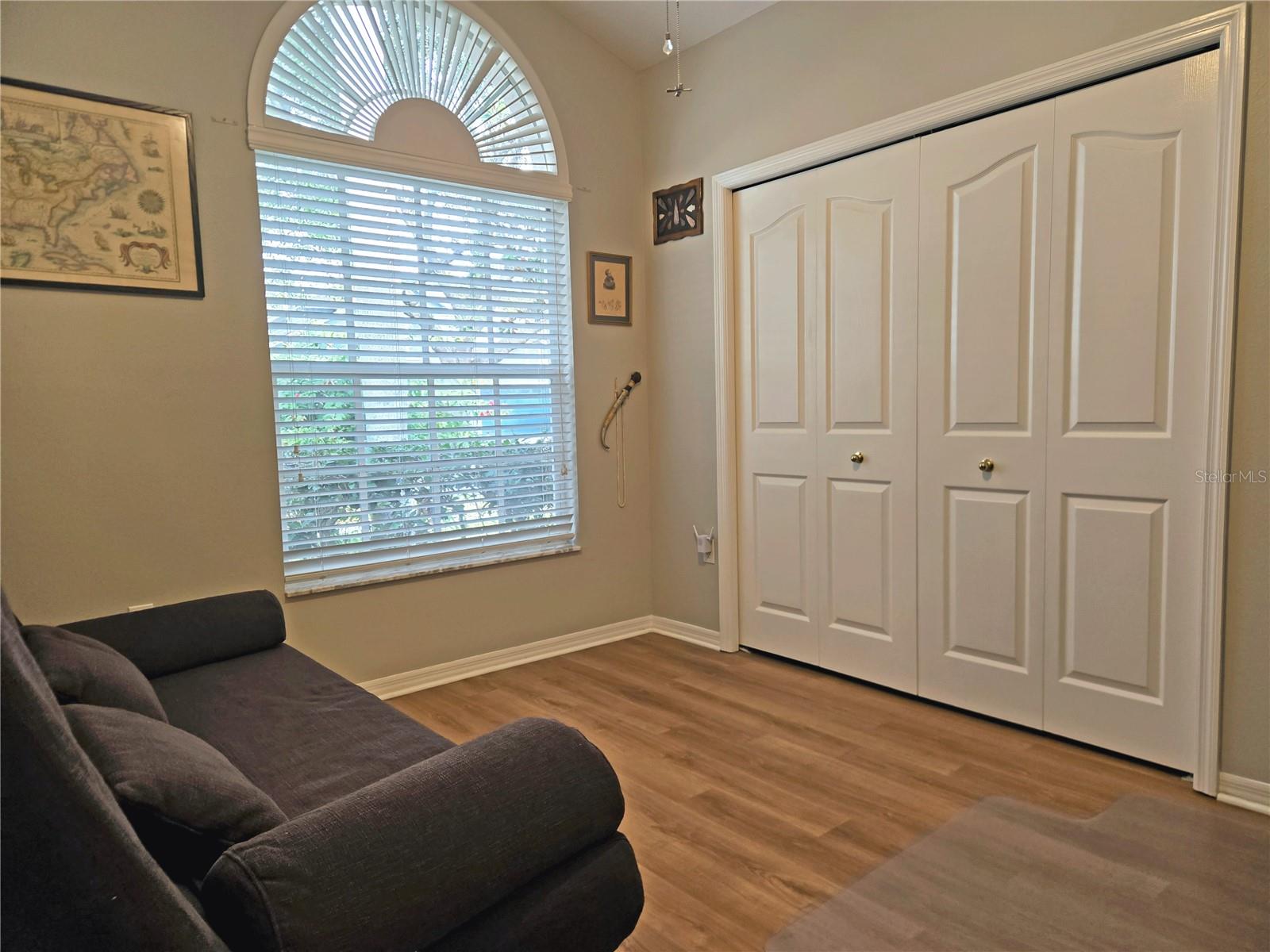 16517 LAKE HEATHER DR