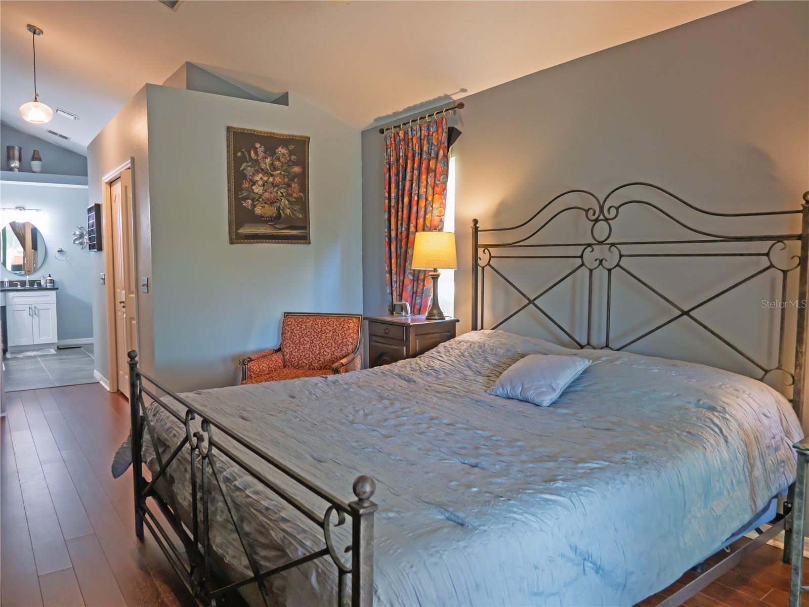 16517 LAKE HEATHER DR