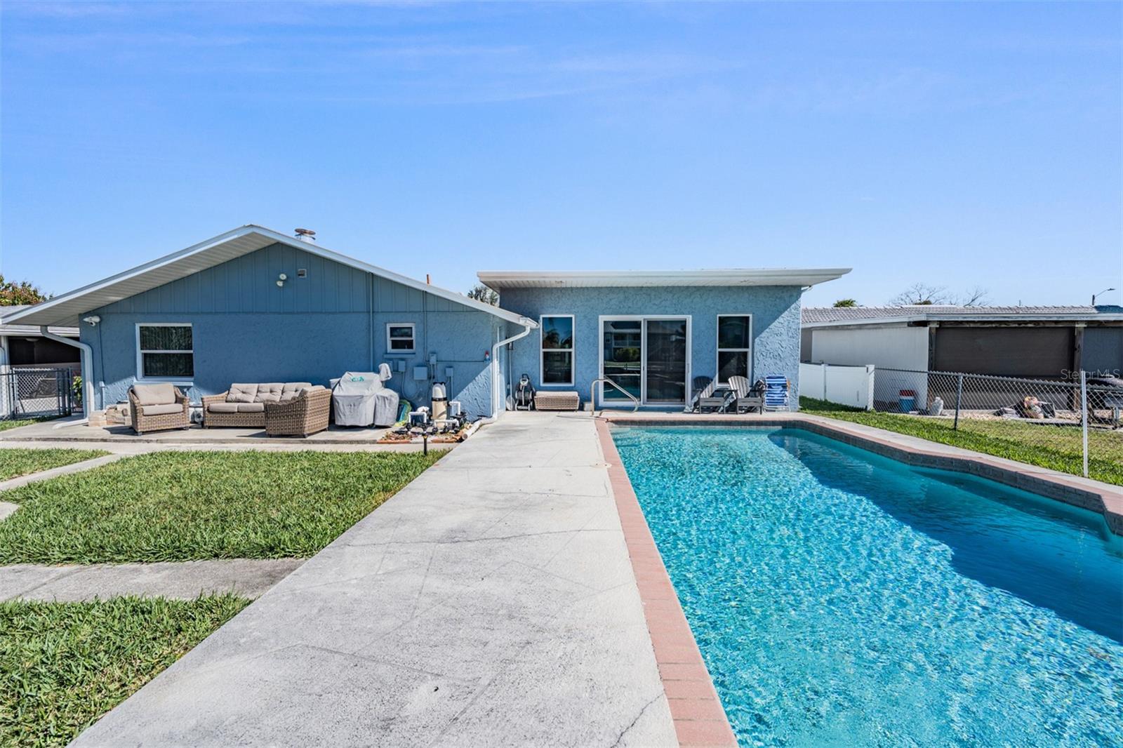 5001 MARLIN DR