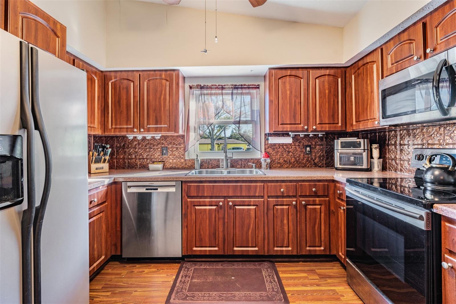 6510 SPANISH MOSS CIR