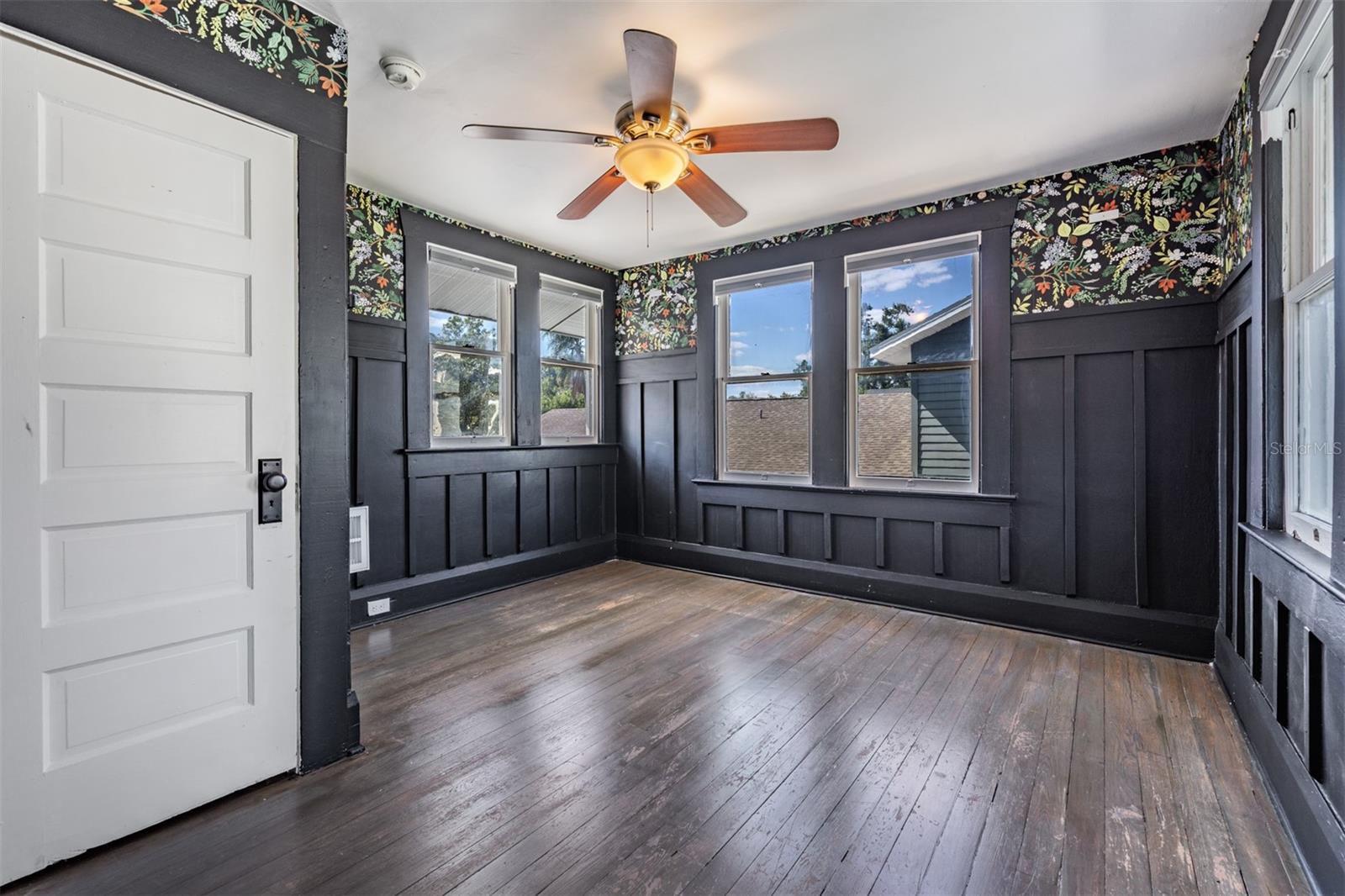 4109 N SEMINOLE AVE