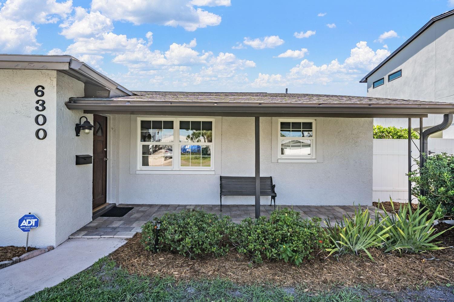 6300 BAYOU GRANDE BLVD NE