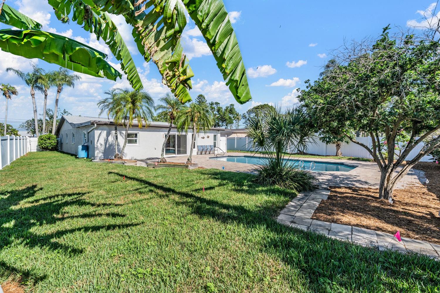 6300 BAYOU GRANDE BLVD NE