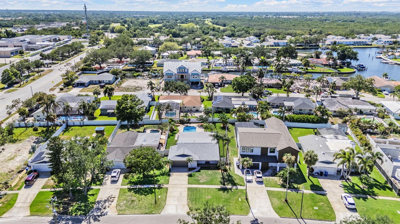 6300 BAYOU GRANDE BLVD NE