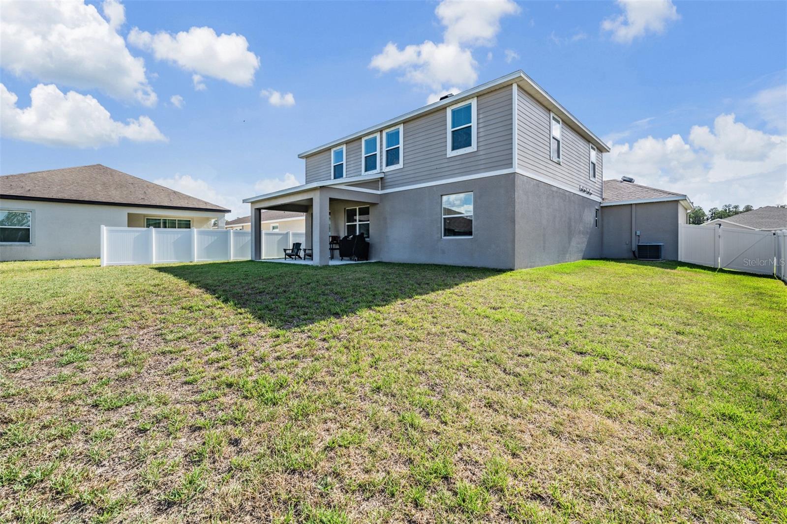 13418 LAKEVIEW OAKS LN