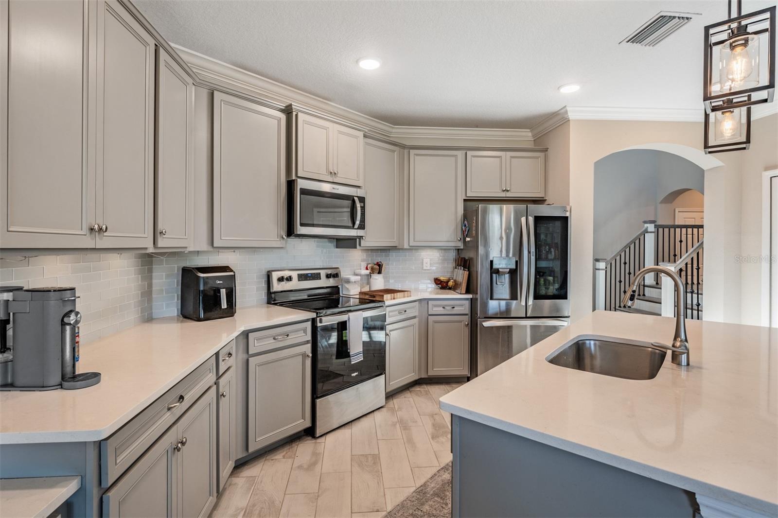 13418 LAKEVIEW OAKS LN
