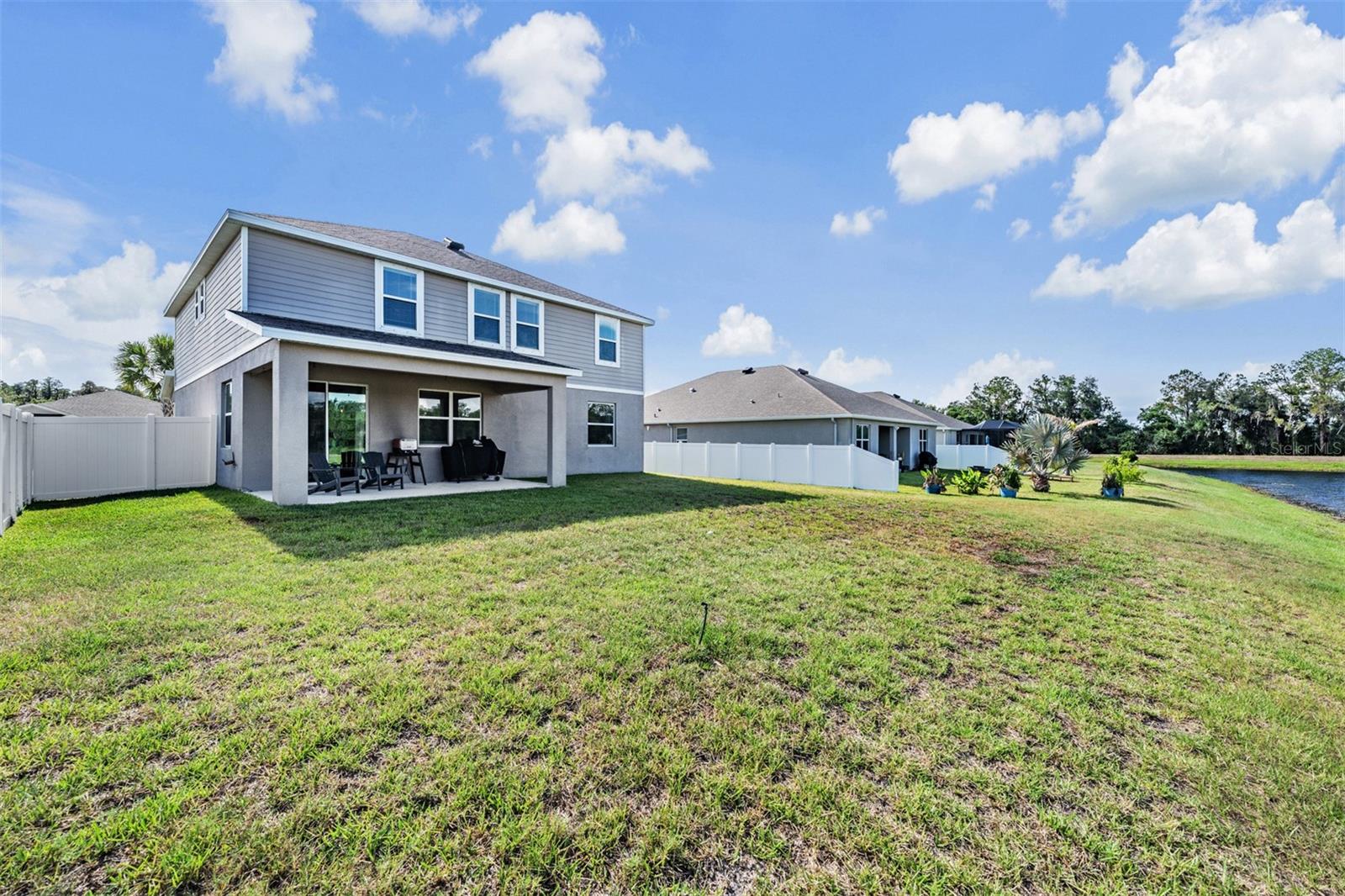 13418 LAKEVIEW OAKS LN