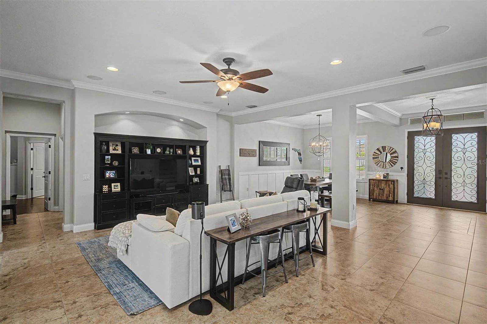 12422 EAGLES ENTRY DR