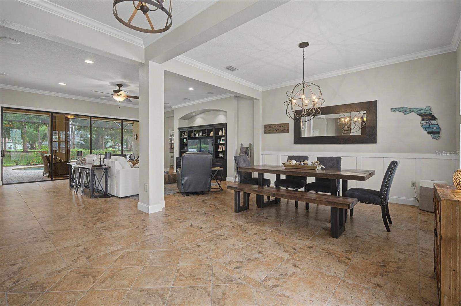 12422 EAGLES ENTRY DR