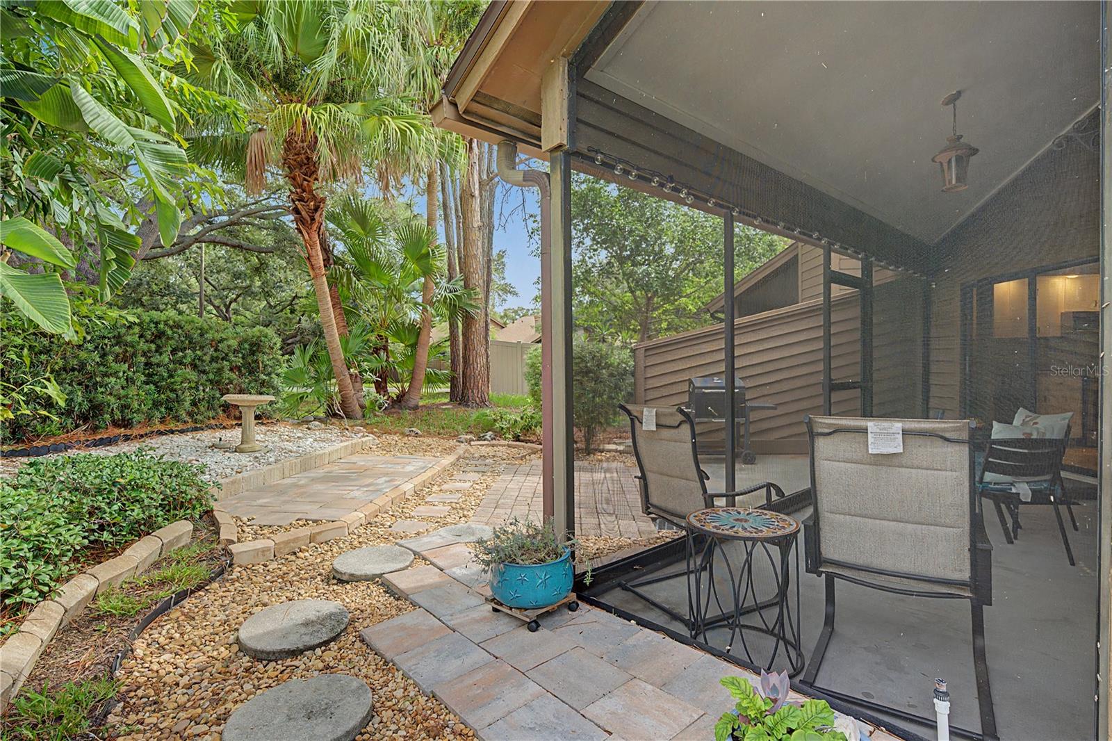 207 LIGHTHOUSE CT