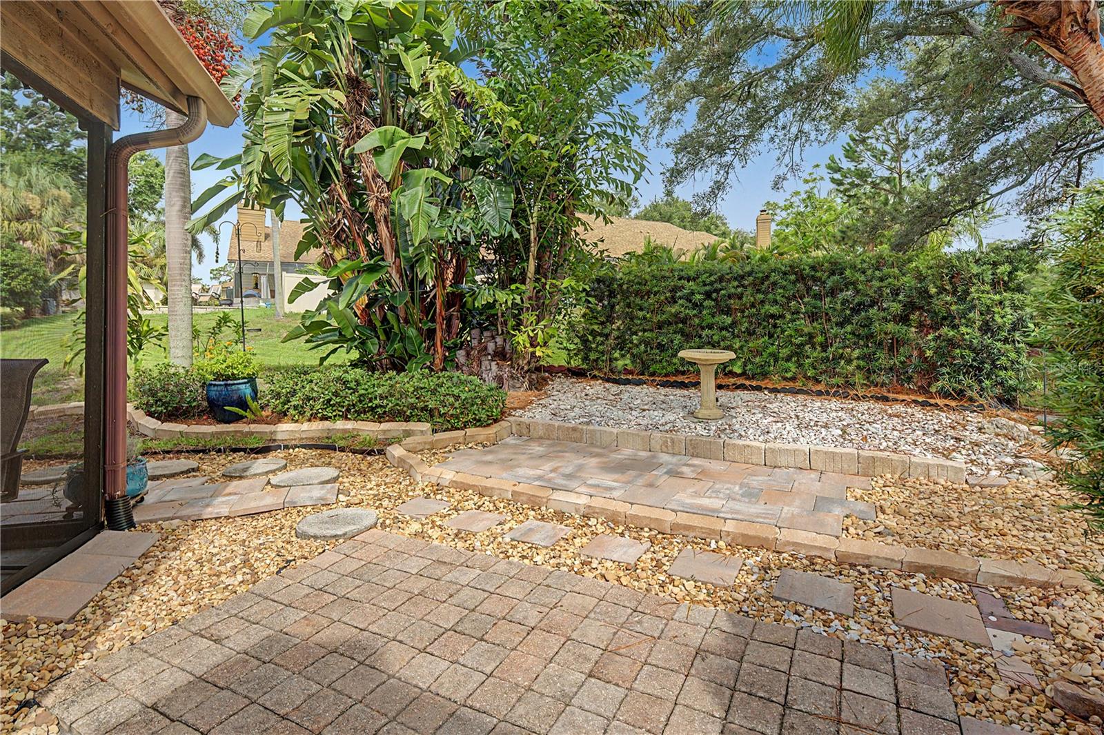 207 LIGHTHOUSE CT