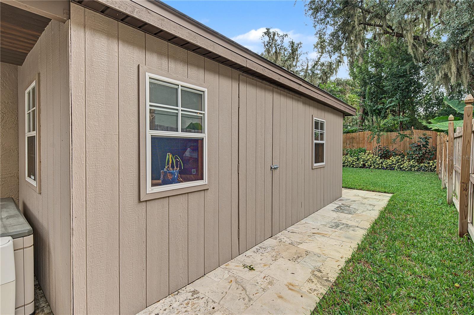 5644 GLENCREST BLVD