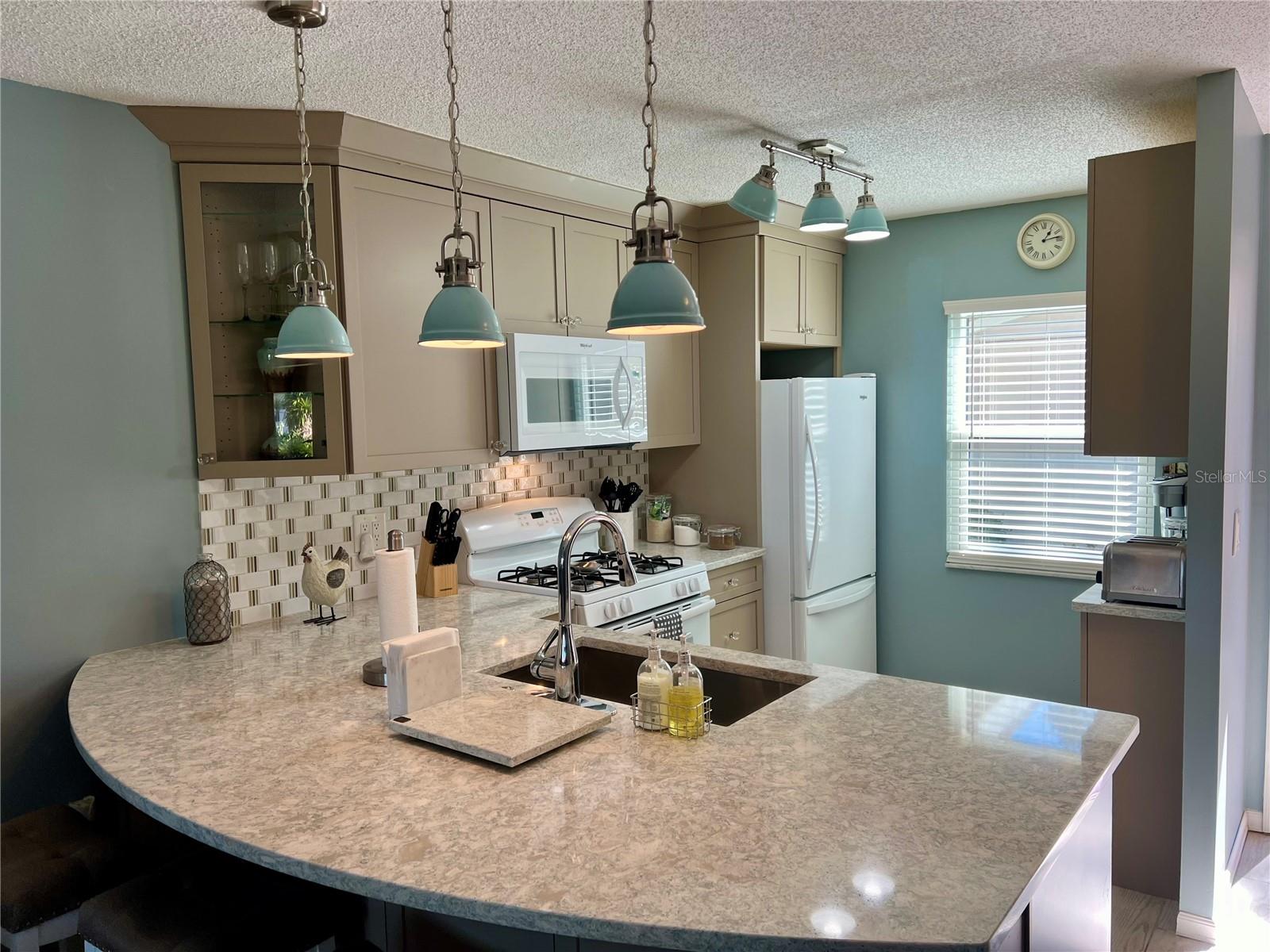 1519 MISSION HILLS BLVD #6C