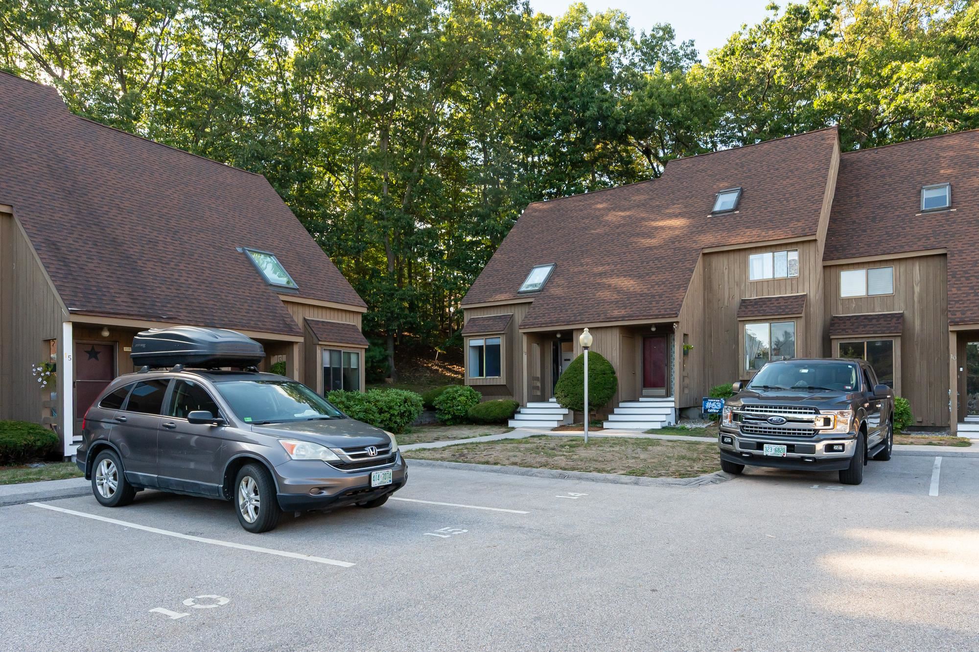 12 Clinton Court Unit: 12