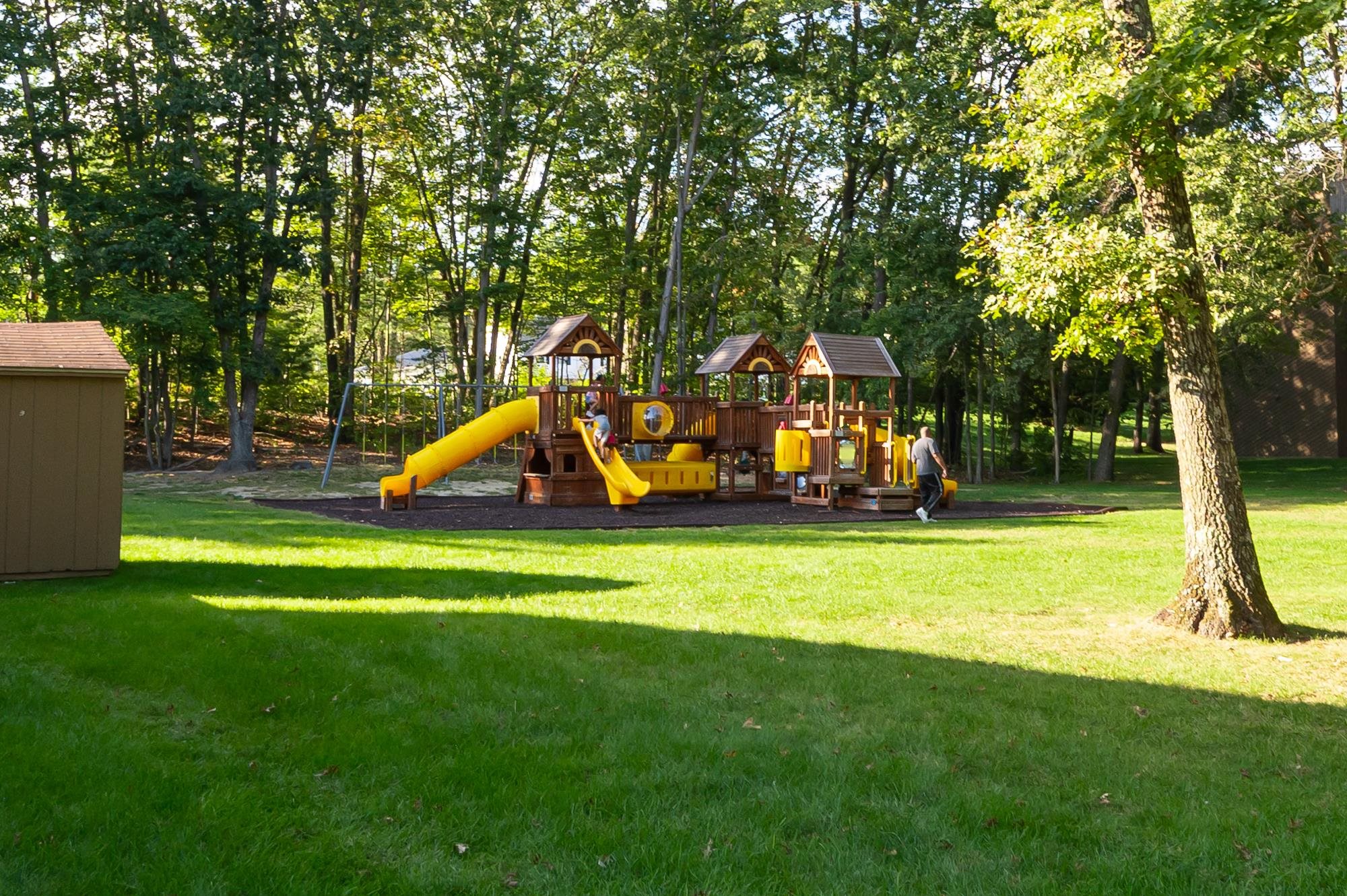 12 Clinton Court Unit: 12