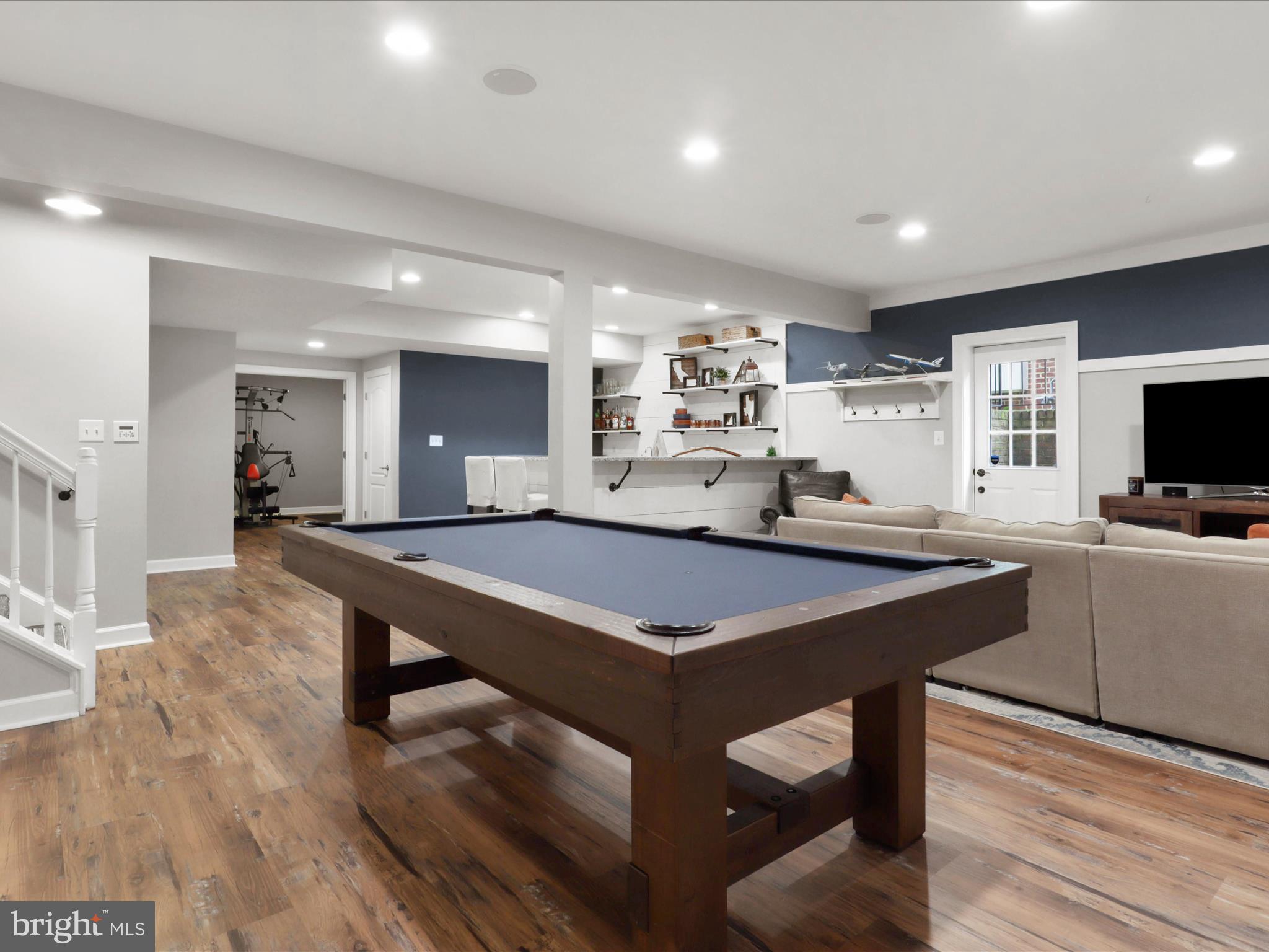 8895 Olive Mae Cir