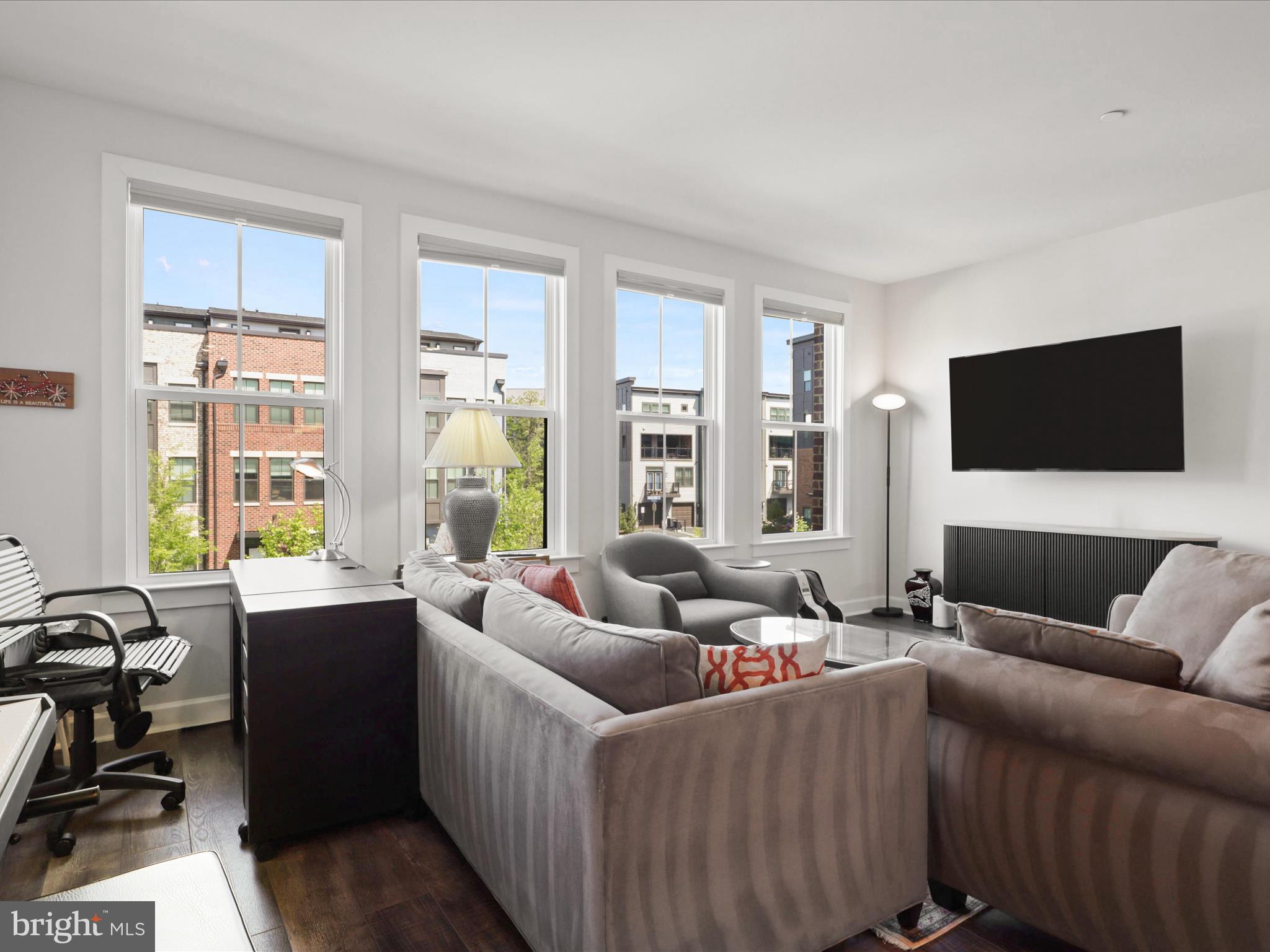 13043 Hattontown Sq