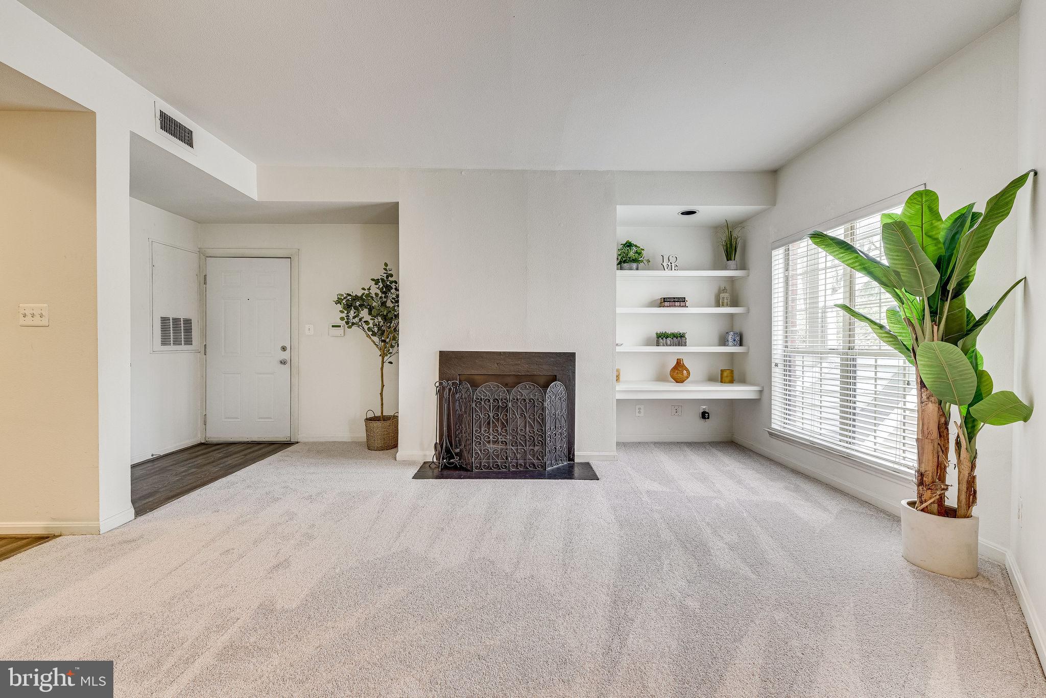 3914 PENDERVIEW DR #523