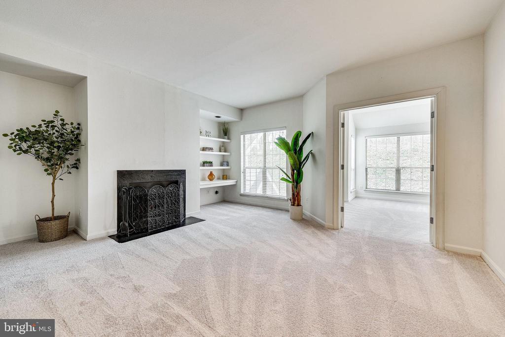 3914 PENDERVIEW DR #523